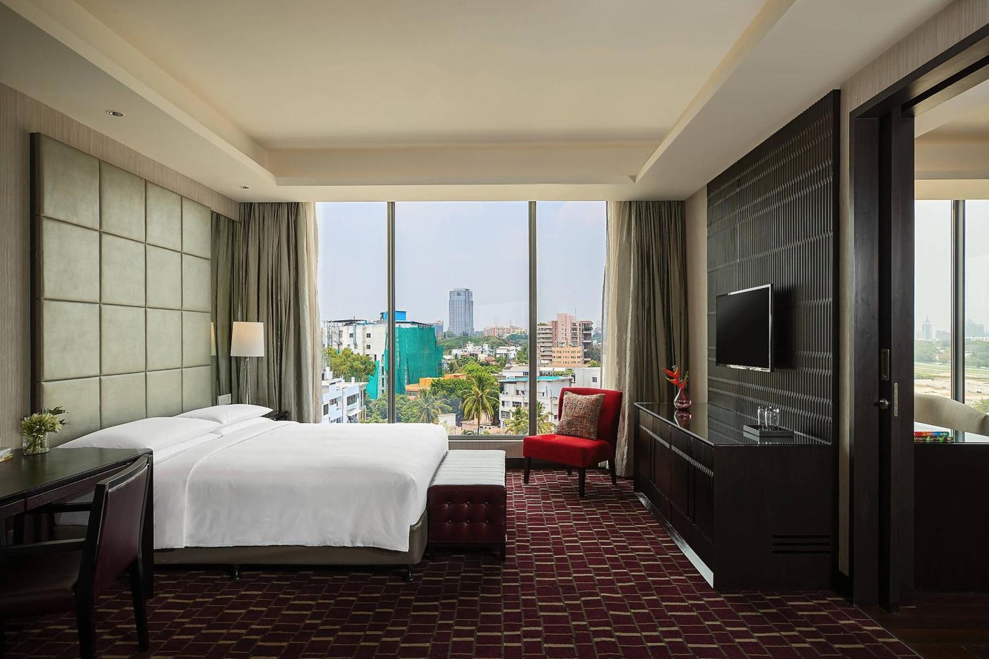 Renaissance Bengaluru Race Course Hotel Bagian luar foto